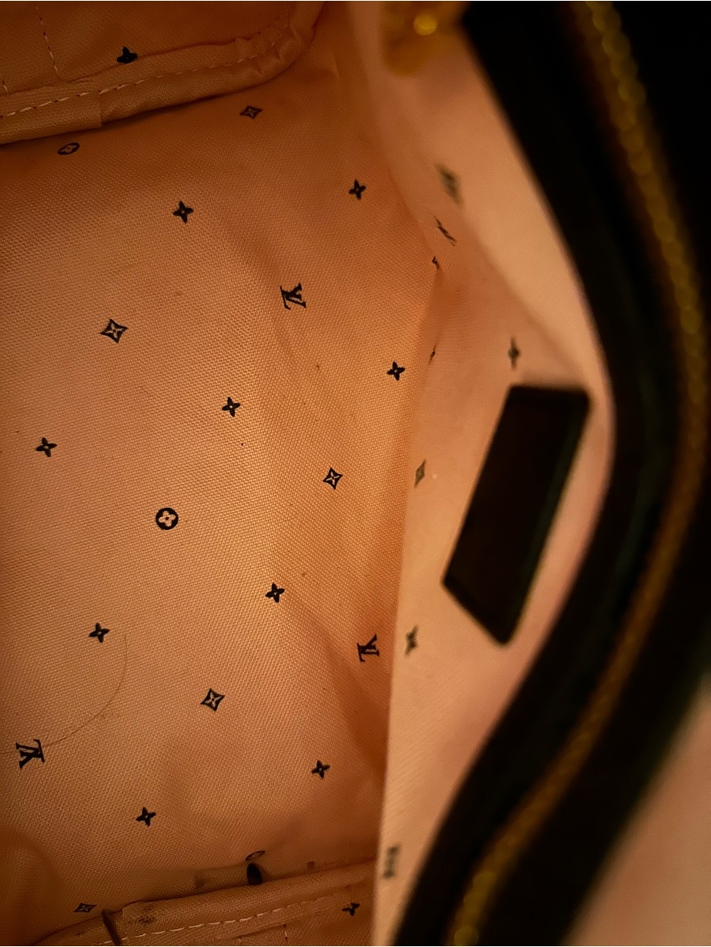 UNBRANDED FASHION BAG!!! - Picture 13 of 17